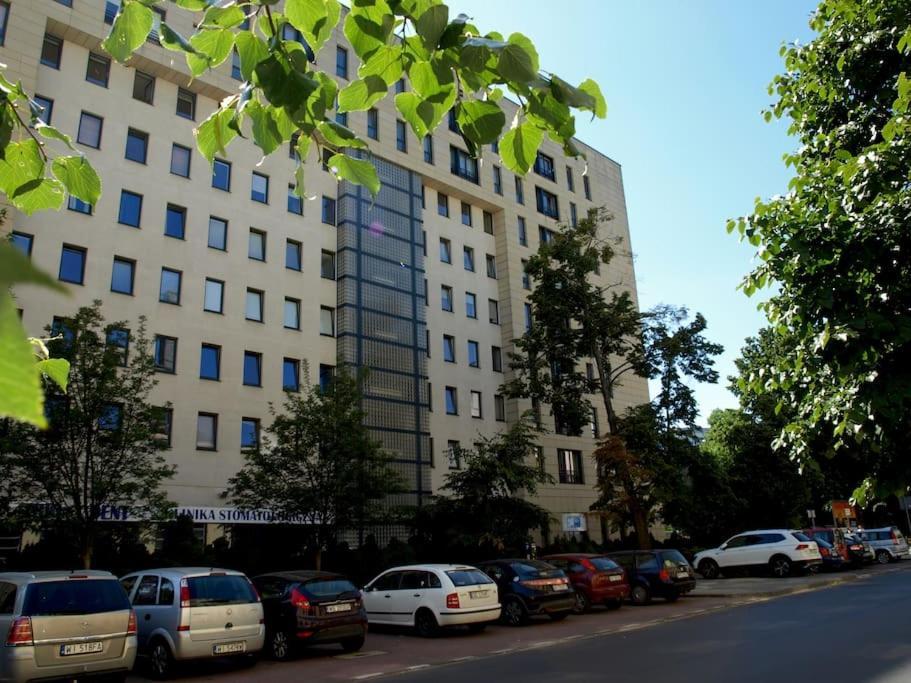 Апартаменты Spacious Quiet Apt Close To The Belvedere Palace Варшава Экстерьер фото